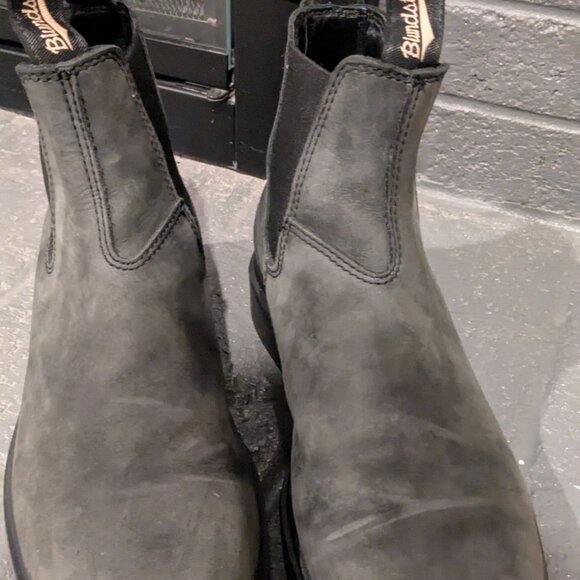 Blundstone Boots - Picture 3 of 5